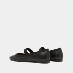Ballerines à lanières