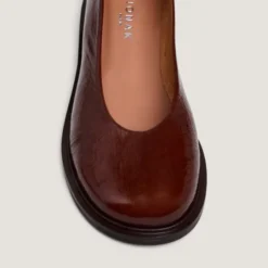 Ballerines à petits talons et bouts ronds