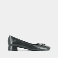 Ballerines à talons et boucles argentées