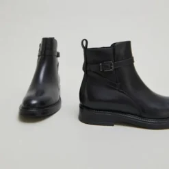 Boots à boucles