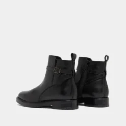 Boots à boucles