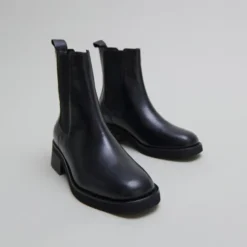 Boots à bouts arrondis et élastiques