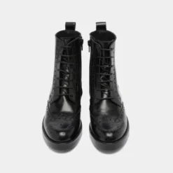Boots à lacets