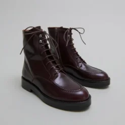 Boots à lacets
