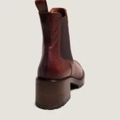 Boots à larges élastiques