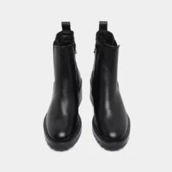 Boots à larges élastiques