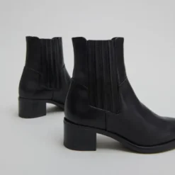 Boots à élastiques et talons carrés