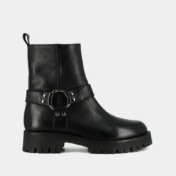 Boots à sangles et semelles crantées