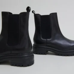 Boots à semelles crantées et élastiqu...