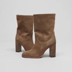 Boots à talons et bouts ovales