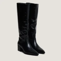 Bottes à bouts pointus