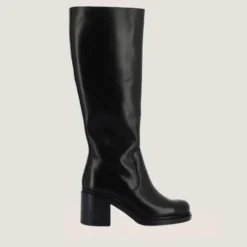 Bottes à hauts talons
