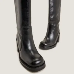 Bottes larges à bouts carrés