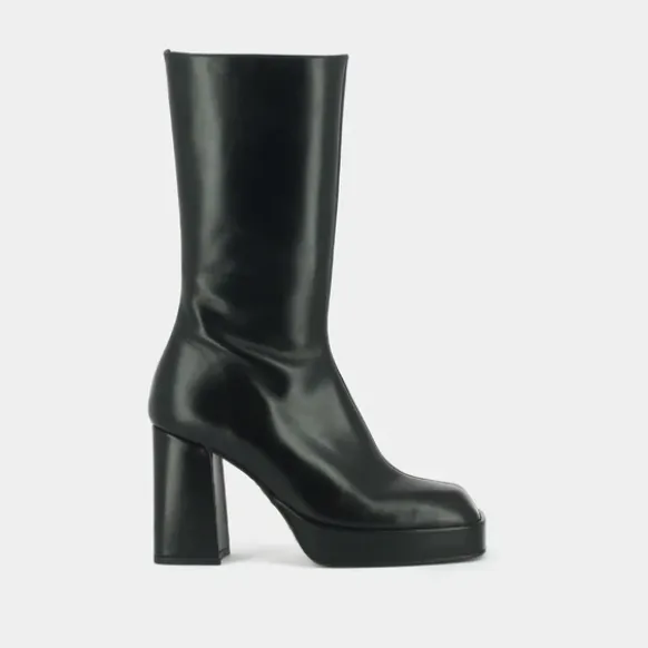 Bottes à plateformes et bouts carrés