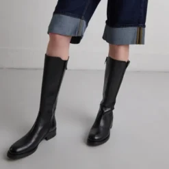 Bottes plates à bouts ronds
