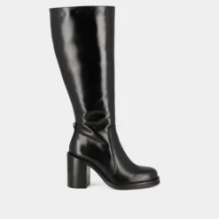 Bottes à talons débordants