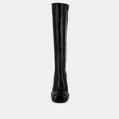 Bottes à talons et bouts carrés