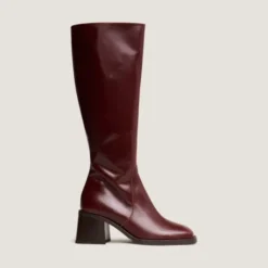 Bottes à talons et bouts carrés