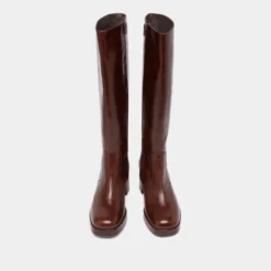 Bottes à talons et plateformes