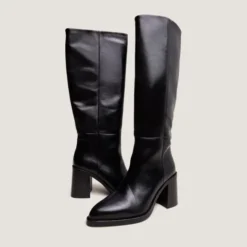 Bottes à talons lamellés