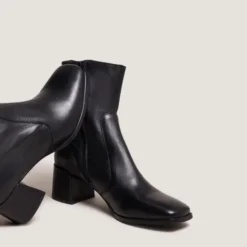 Bottines à bouts ovales
