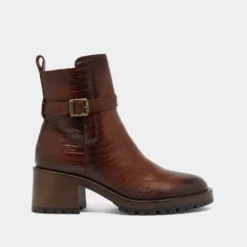 Bottines à bouts ronds et boucles