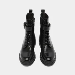Bottines à lacets et semelles crantées