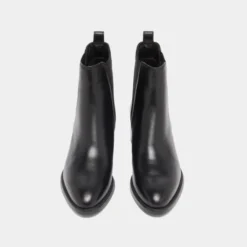 Bottines à élastiques triangulaires