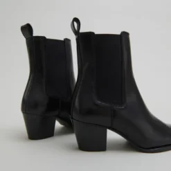 Bottines à talons biseautés et bouts poi...