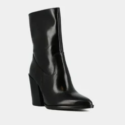 Bottines à talons et bouts pointus