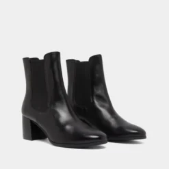 Bottines à talons et élastiques