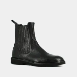 Chelsea boots