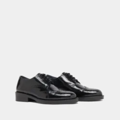 Derbies à lacets
