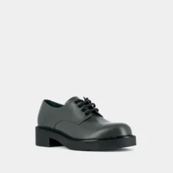 Derbies à lacets et semelles épaisses