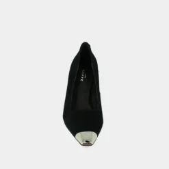 Escarpins à bouts pointus