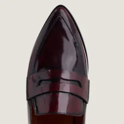 Mocassins à bouts pointus