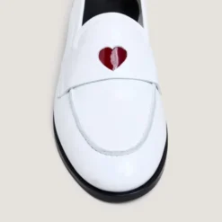 Mocassins à bouts ronds et cœurs