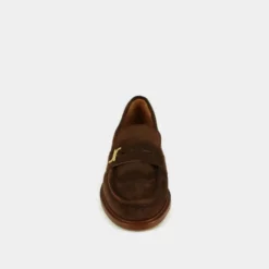 Mocassins à bouts ronds et monogrammes