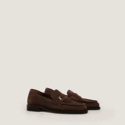 Mocassins à bouts ronds et monogrammes