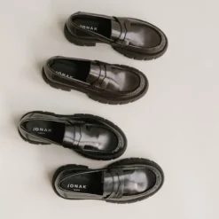 Mocassins à semelles crantées