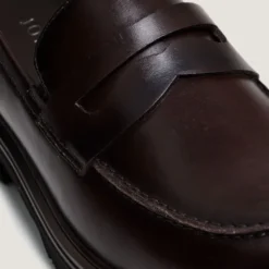 Mocassins à semelles crantées