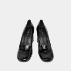 Mocassins à talons et bouts carrés