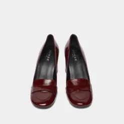Mocassins à talons et bouts carrés