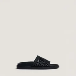 Mules ajourées