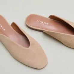 Mules décolletées