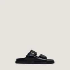 Mules à monogrammes