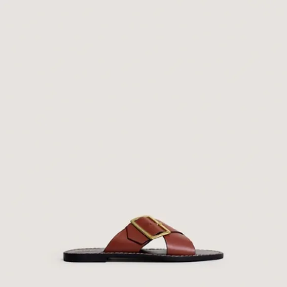 Nu-pieds à lanières entrecroisées