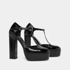 Salomés à talons hauts