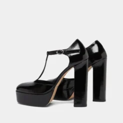 Salomés à talons hauts