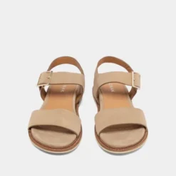 Sandales à brides et bouts ouverts